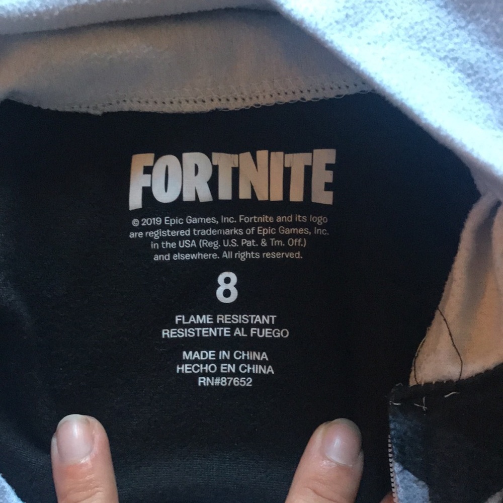 Fortnite Black Skull Trooper Hoodie Warm Onesie Pajamas - Picture 7 of 7